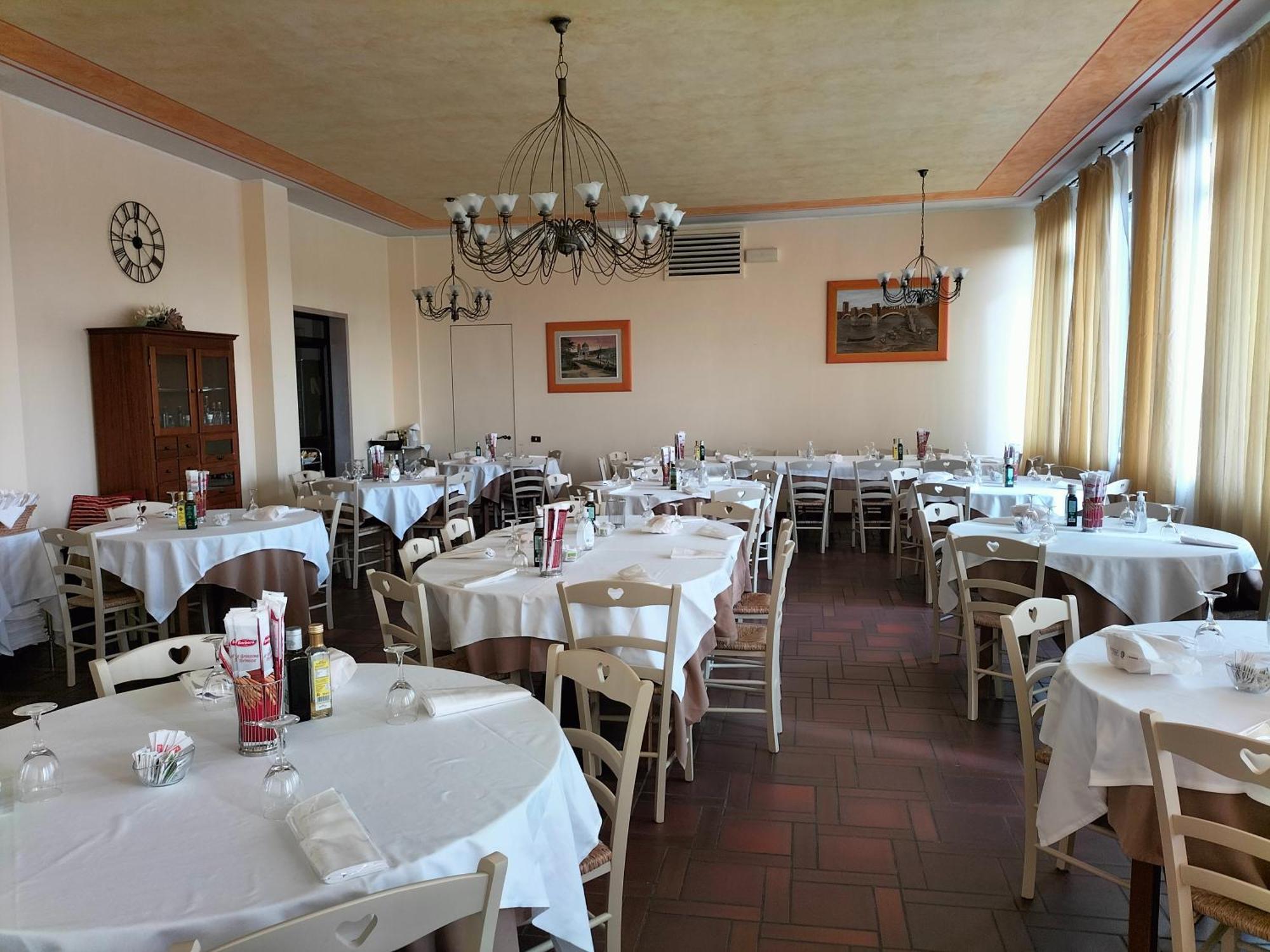 Hotel La Rama ラツィーゼ エクステリア 写真
