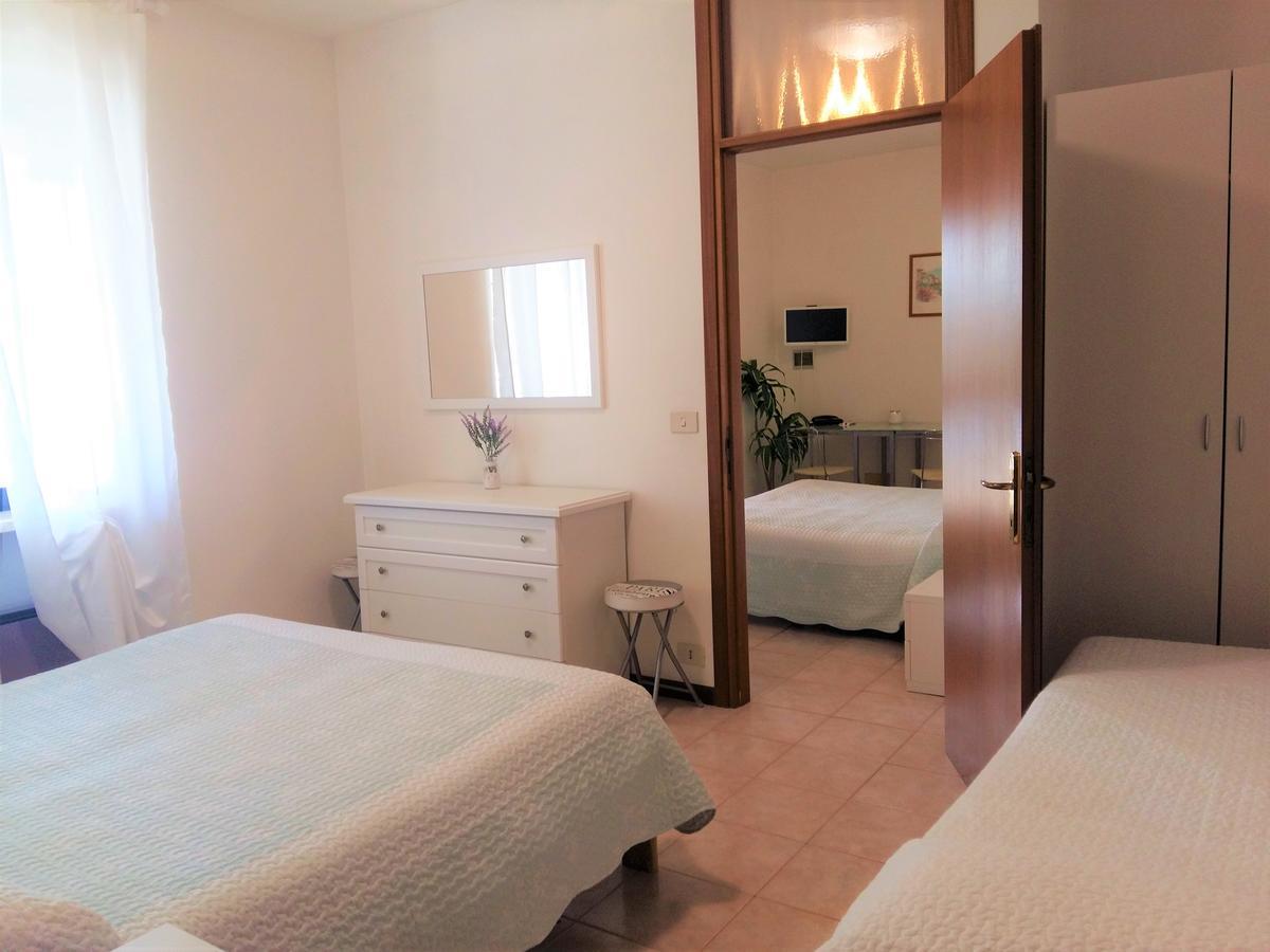 Hotel La Rama ラツィーゼ エクステリア 写真